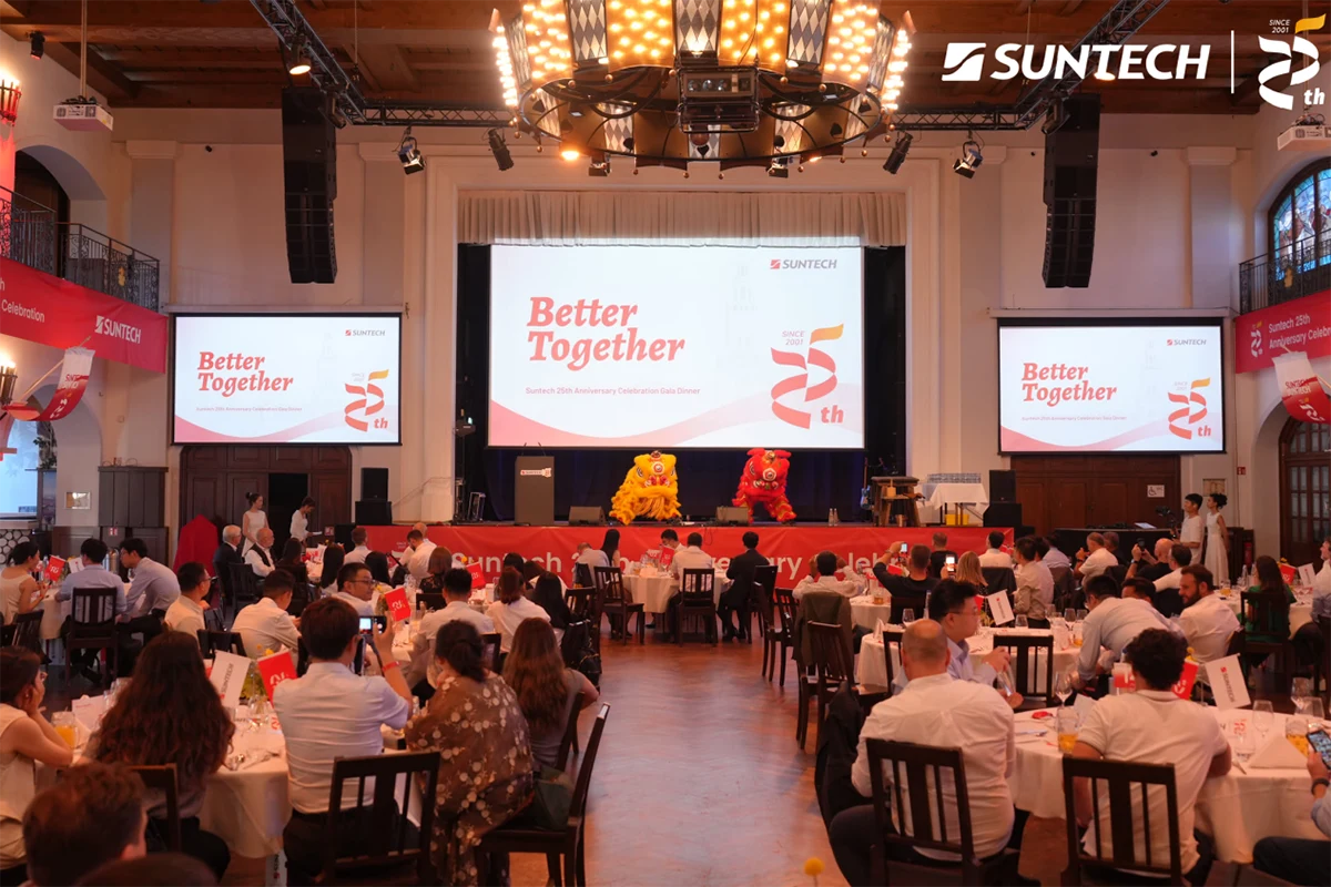 On June 25, alongside Intersolar Europe, Suntech hosted its 25th Anniversary Customer Appreciation Gala at the historic Löwenbräukeller beer hall in Munich. Under the theme “Better Together,” the event brought together global partners, reflecting the belief that “together is good, and together again is even better.”